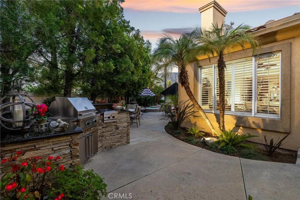 2370 Canyon Crest, La Verne, California 91750 home-pic-60