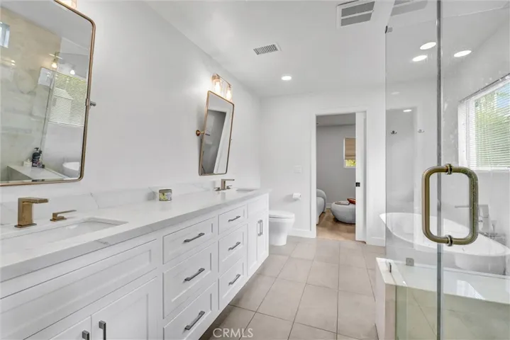 23245 Gonzales Drive, Woodland Hills, California 91367