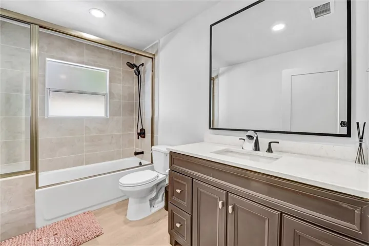 23245 Gonzales Drive, Woodland Hills, California 91367