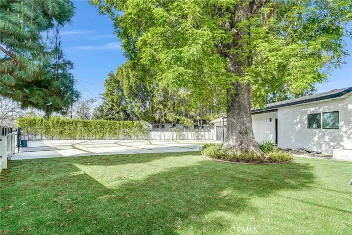 23245 Gonzales Drive, Woodland Hills, California 91367
