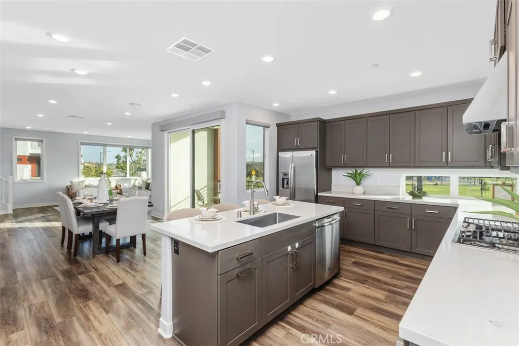 430 Transport, Tustin, California 92782 home-pic-8