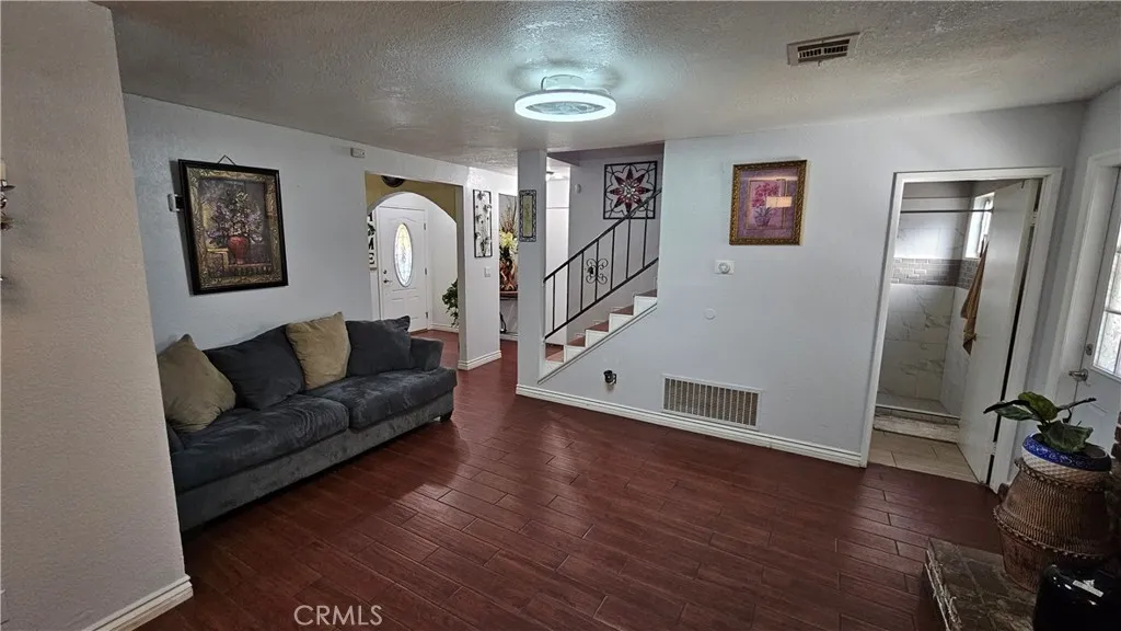 1820 E Avenue J 10, Lancaster, California 93535 home-pic-9