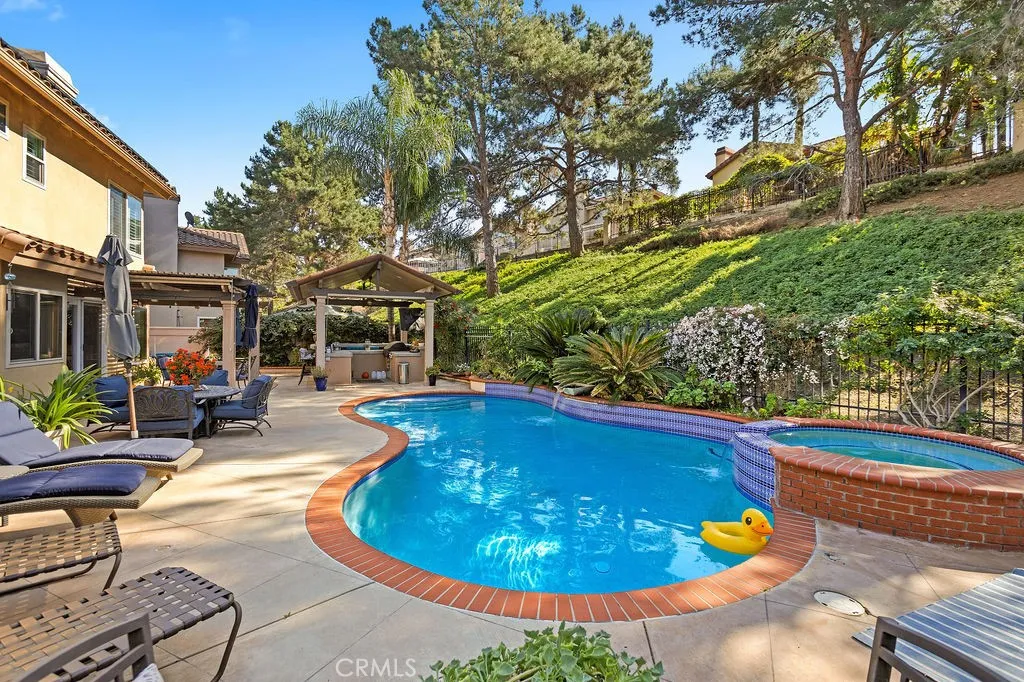27852 Vicenza Court, Mission Viejo, California 92692 home-pic-20