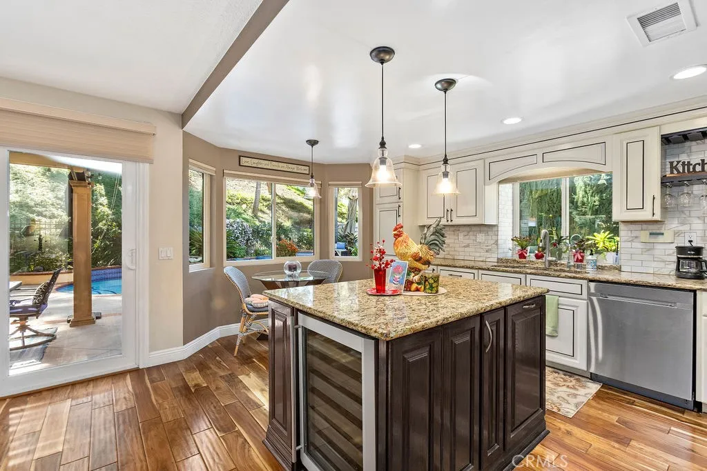 27852 Vicenza Court, Mission Viejo, California 92692 home-pic-15
