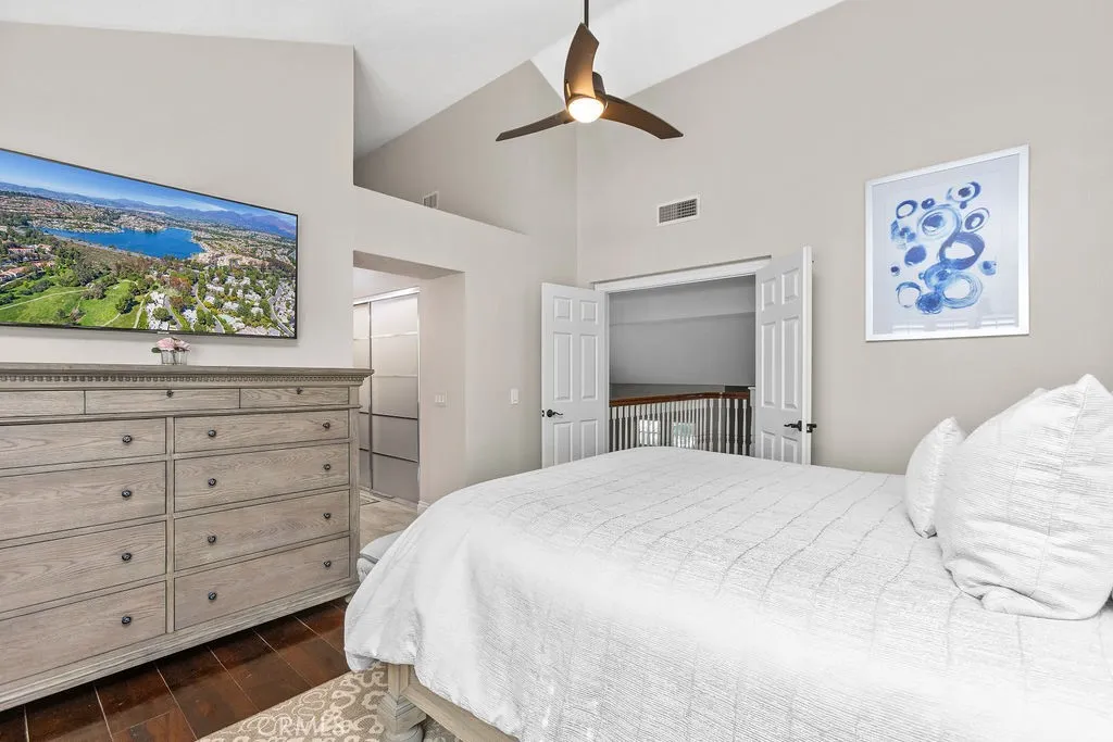 27852 Vicenza Court, Mission Viejo, California 92692 home-pic-24