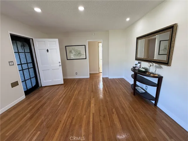 Entryway to the Living Room