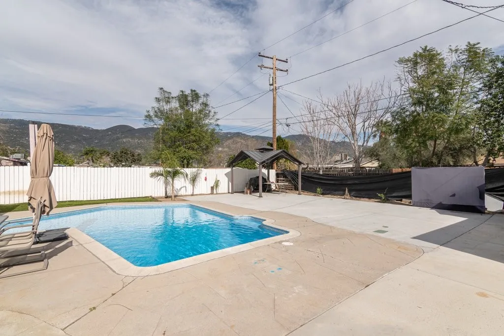 4127 N 4th, San Bernardino, California 92407 home-pic-23