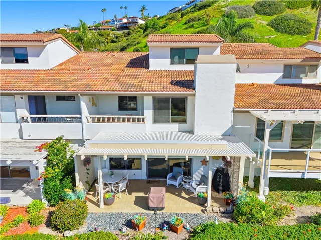 All 3 levels show from the back of unit. Top window next to top of chimney.