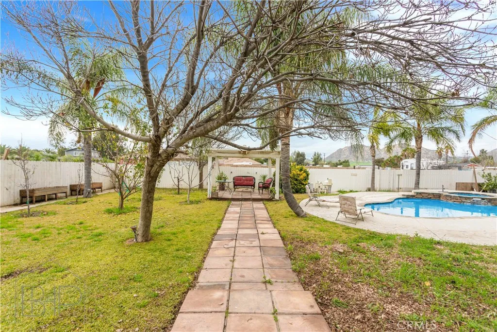 21015 Norman Road, Nuevo, California 92567 home-pic-28
