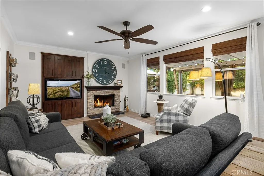 2384 Canyon Crest, La Verne, California 91750 home-pic-27