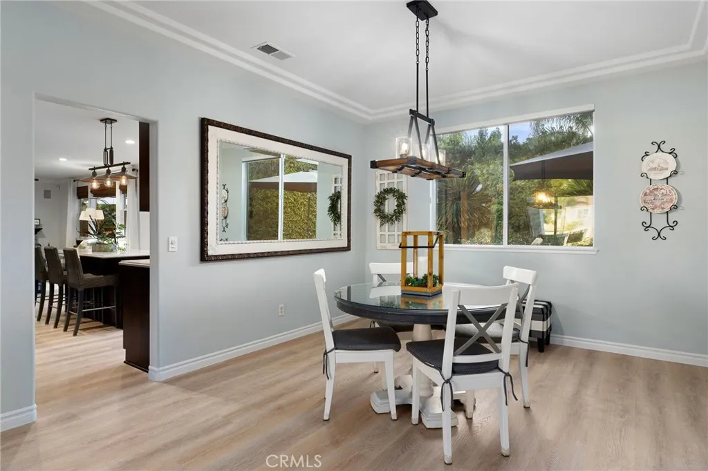 2384 Canyon Crest, La Verne, California 91750 home-pic-17