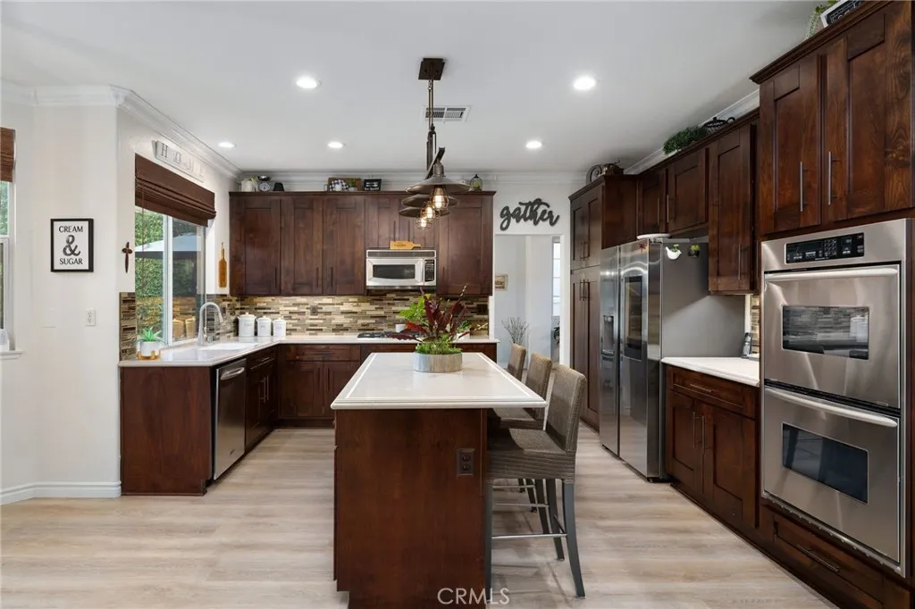 2384 Canyon Crest, La Verne, California 91750 home-pic-20