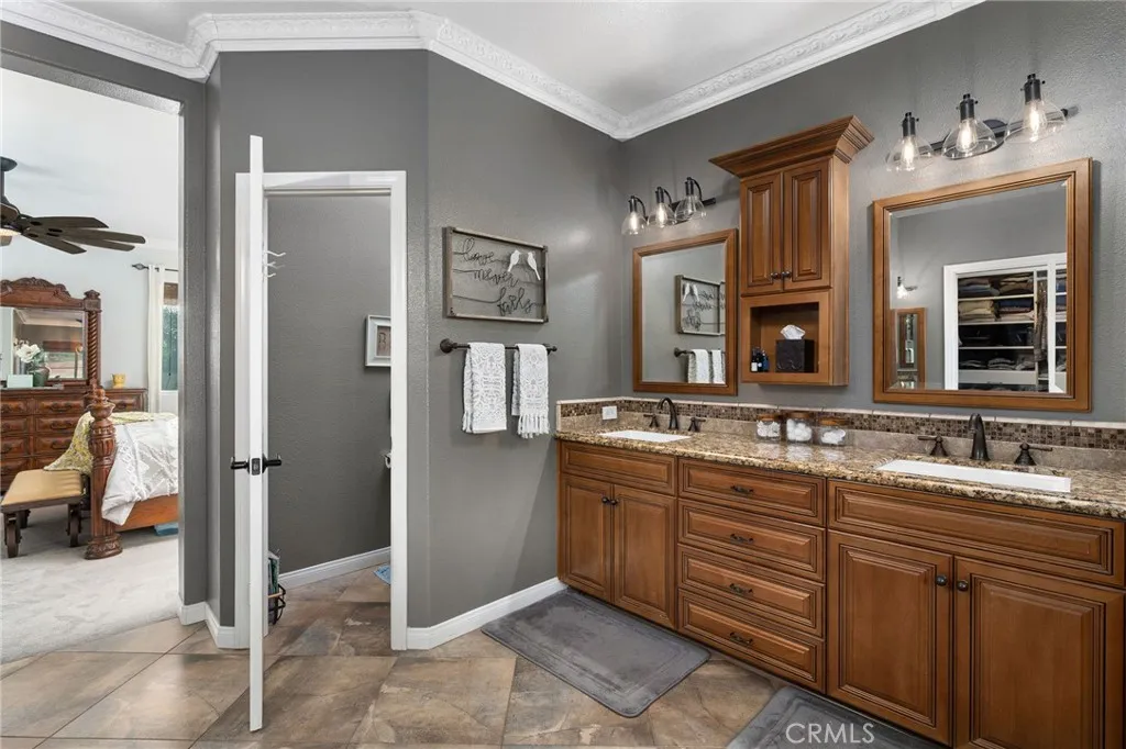 2384 Canyon Crest, La Verne, California 91750 home-pic-49