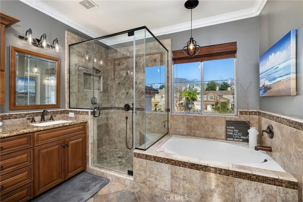 2384 Canyon Crest, La Verne, California 91750 home-pic-48
