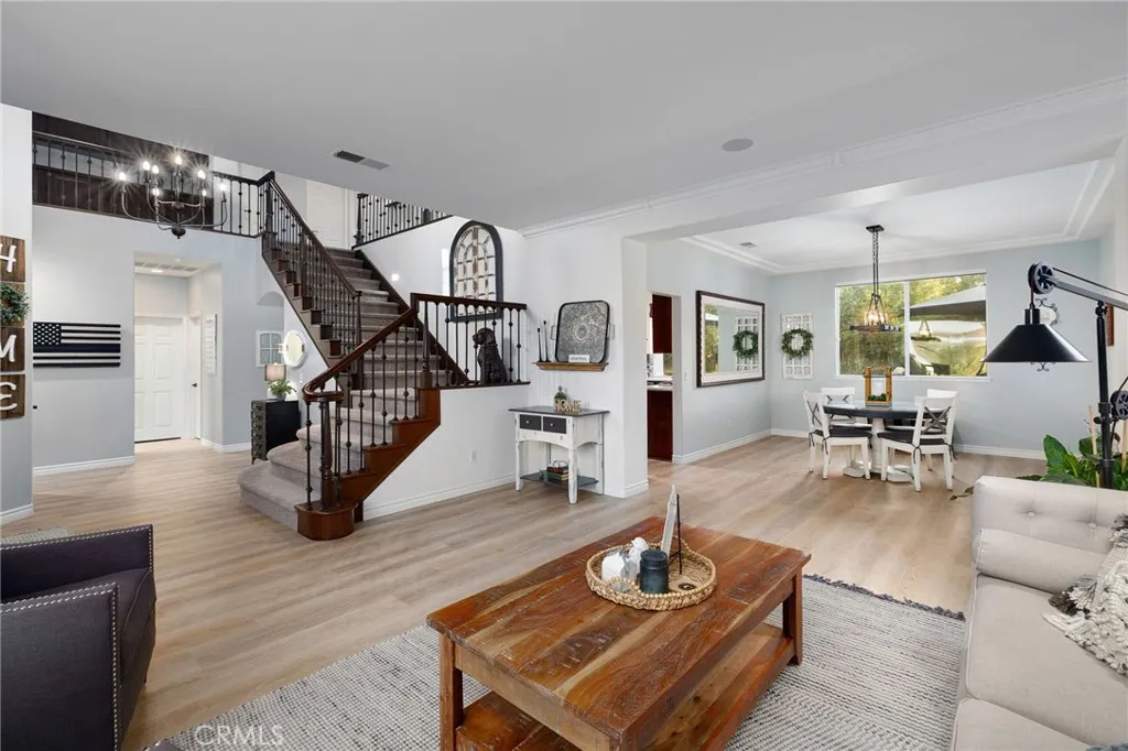 2384 Canyon Crest, La Verne, California 91750 home-pic-15