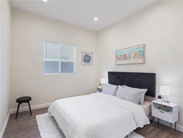 15801 15803 Chatsworth, Granada Hills, California 91344