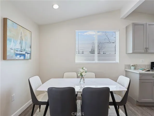 15801 15803 Chatsworth, Granada Hills, California 91344