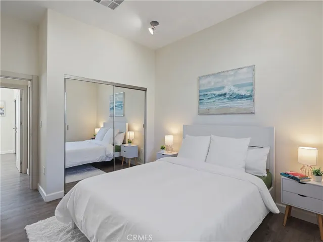 15801 15803 Chatsworth, Granada Hills, California 91344