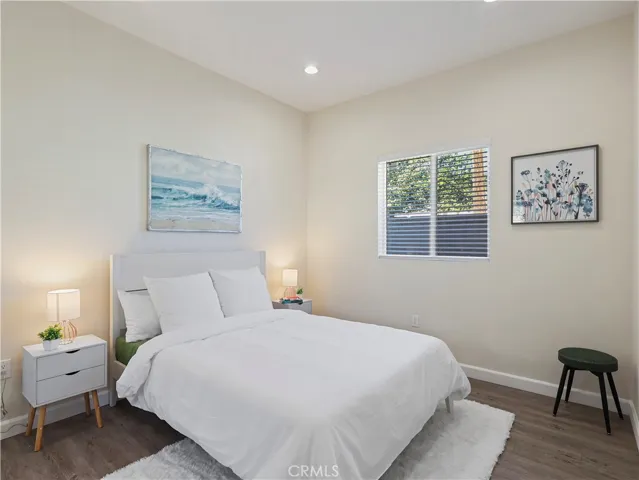 15801 15803 Chatsworth, Granada Hills, California 91344