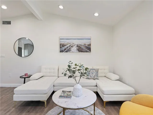 15801 15803 Chatsworth, Granada Hills, California 91344