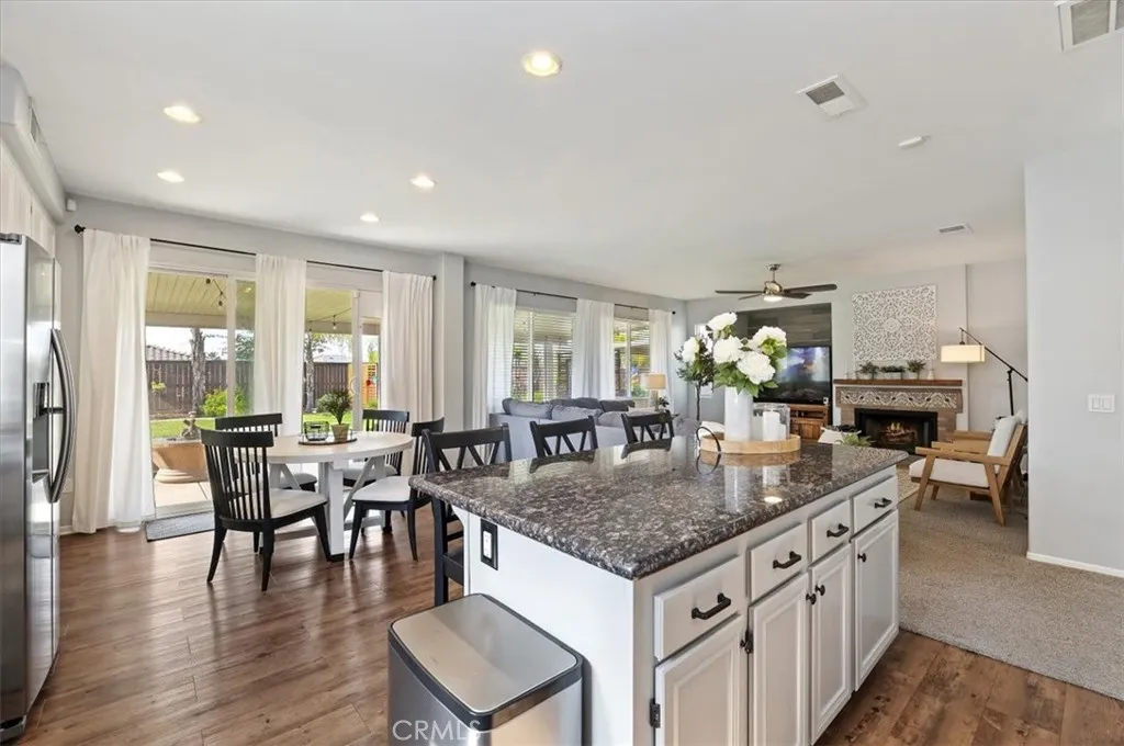 31437 Westwind Lane, Menifee, California 92584 home-pic-15