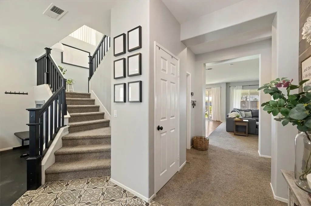31437 Westwind Lane, Menifee, California 92584 home-pic-3