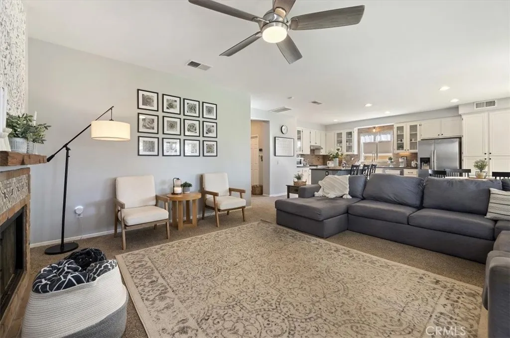 31437 Westwind Lane, Menifee, California 92584 home-pic-9