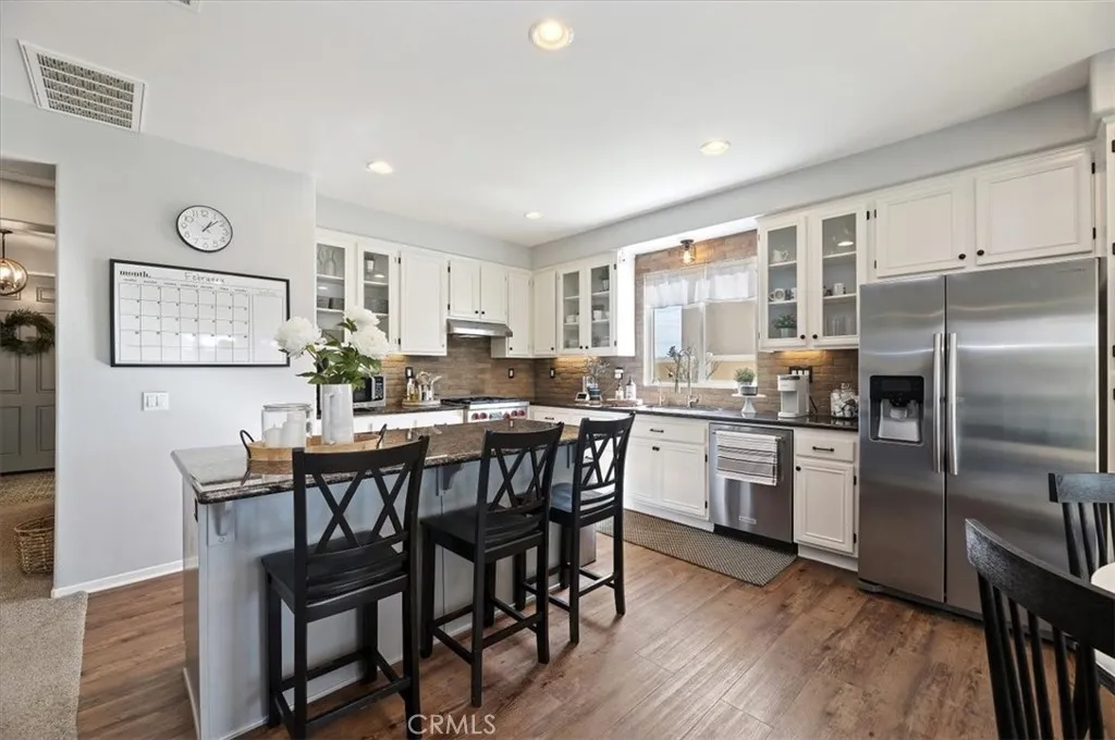 31437 Westwind Lane, Menifee, California 92584 home-pic-12