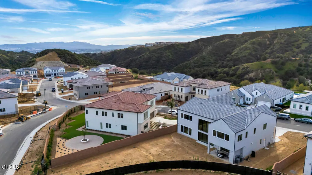 11944 Red Hawk Ln - HsHProd-5