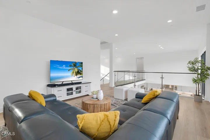 11944 Red Hawk Ln - HsHProd-51