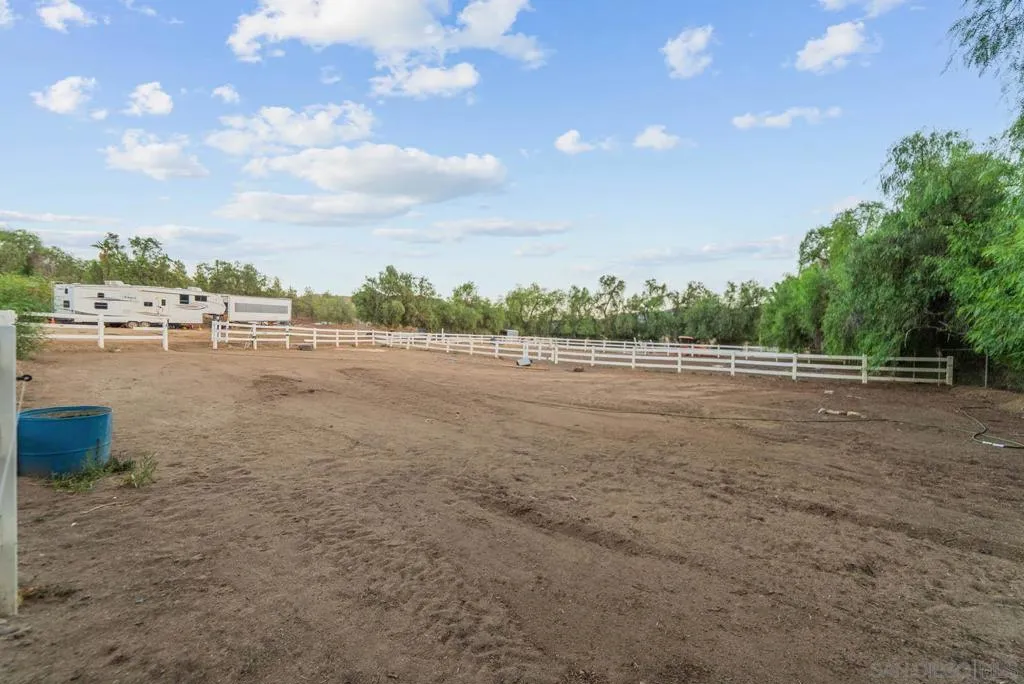 30920 Palm Ave, Hemet, California 92543 home-pic-40