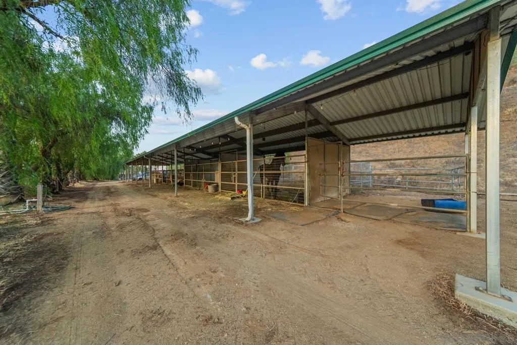30920 Palm Ave, Hemet, California 92543 home-pic-34