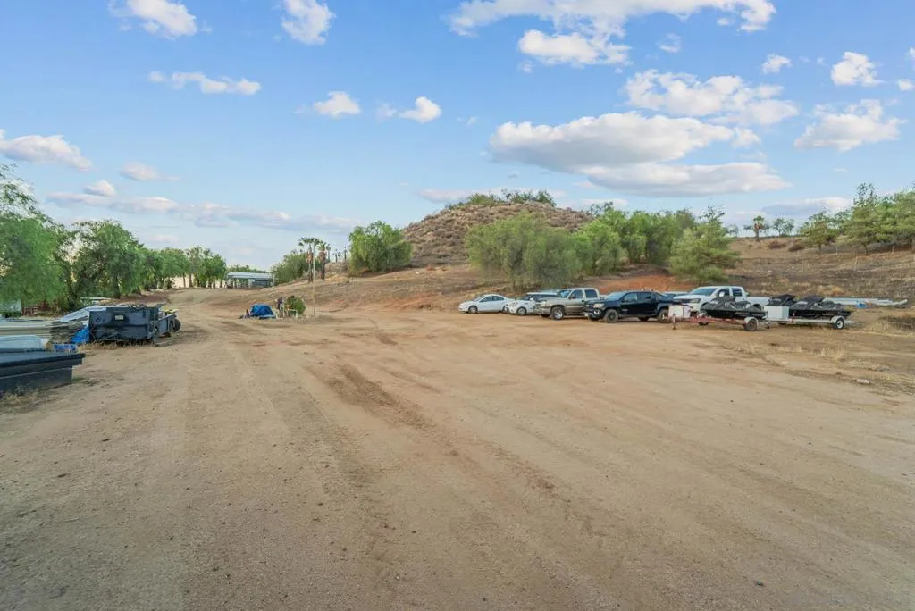 30920 Palm Ave, Hemet, California 92543 home-pic-30