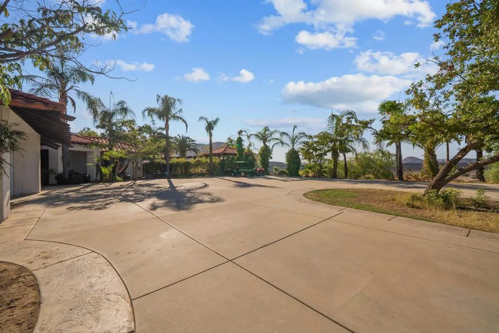 30920 Palm Ave, Hemet, California 92543 home-pic-35