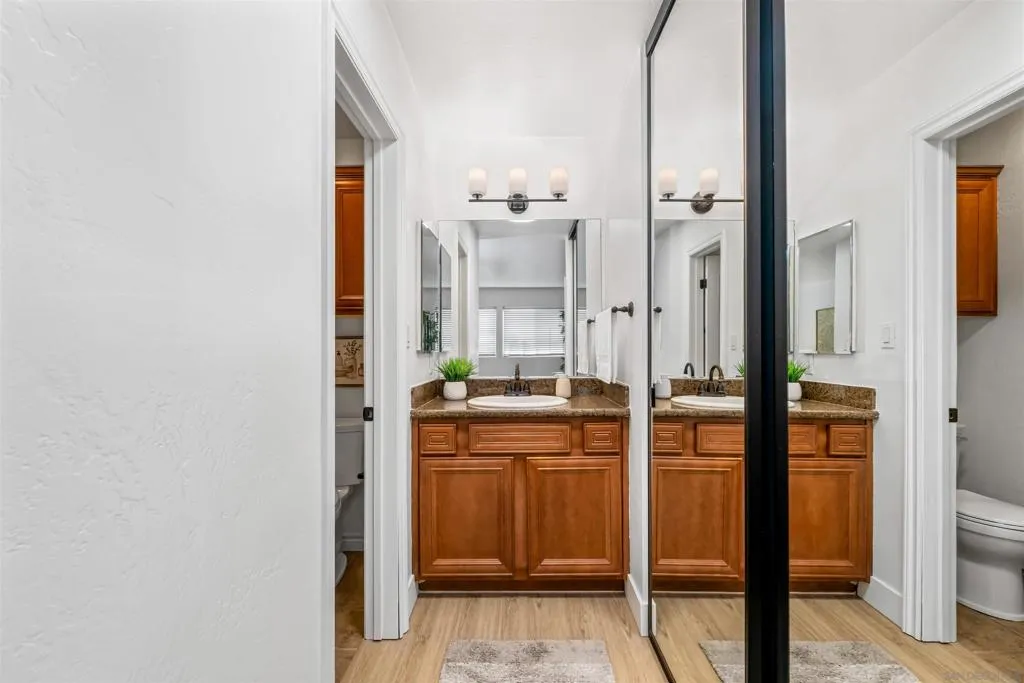 1030 Robinson Ave 111, San Diego, California 92103 home-pic-21