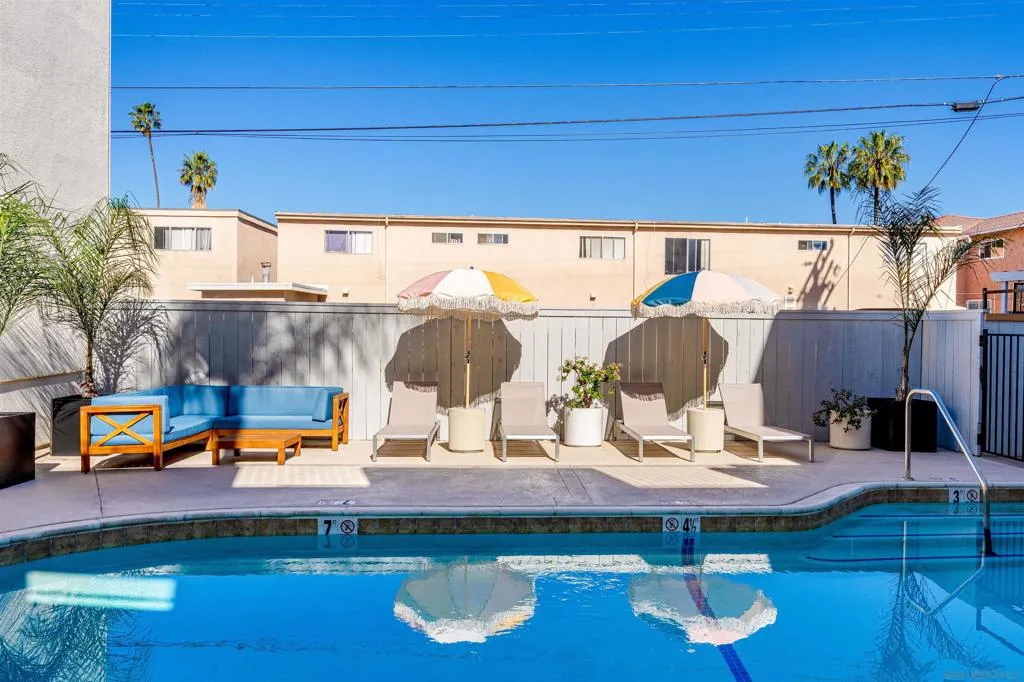 1030 Robinson Ave 111, San Diego, California 92103 home-pic-28