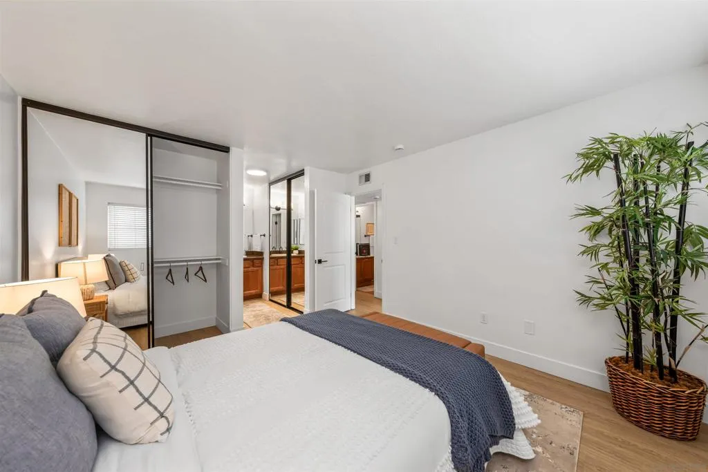 1030 Robinson Ave 111, San Diego, California 92103 home-pic-18
