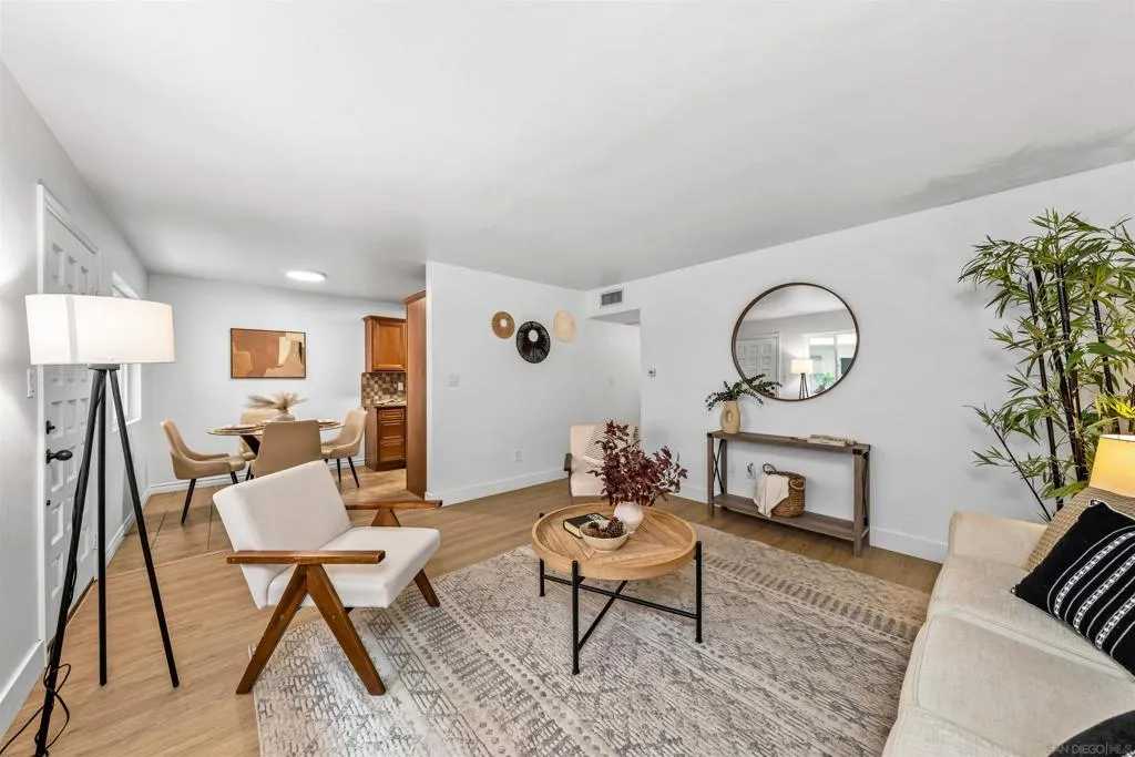 1030 Robinson Ave 111, San Diego, California 92103 home-pic-11