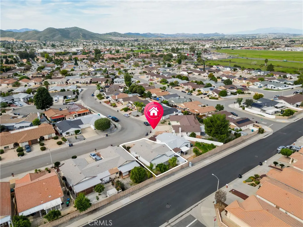 28204 Calle Gaviota, Menifee, California 92586 home-pic-36