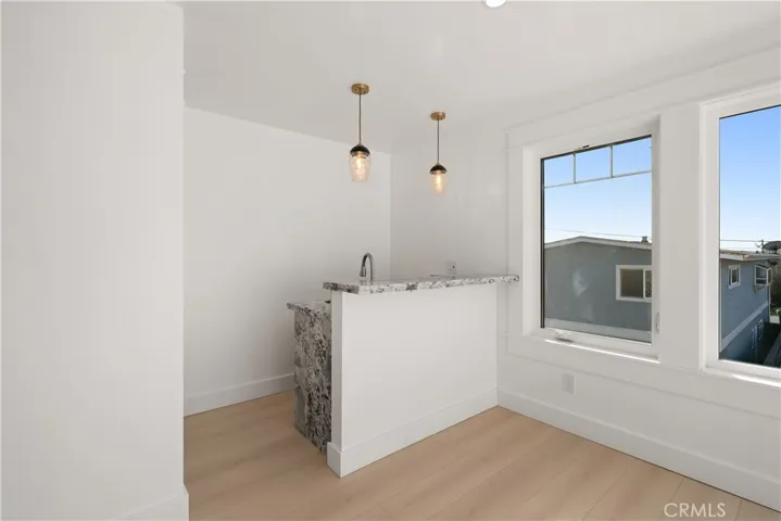 Wet bar