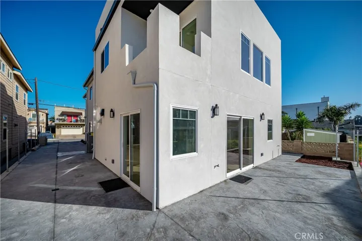 Back patio and full length parking