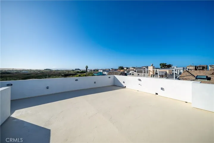 Rooftop deck
