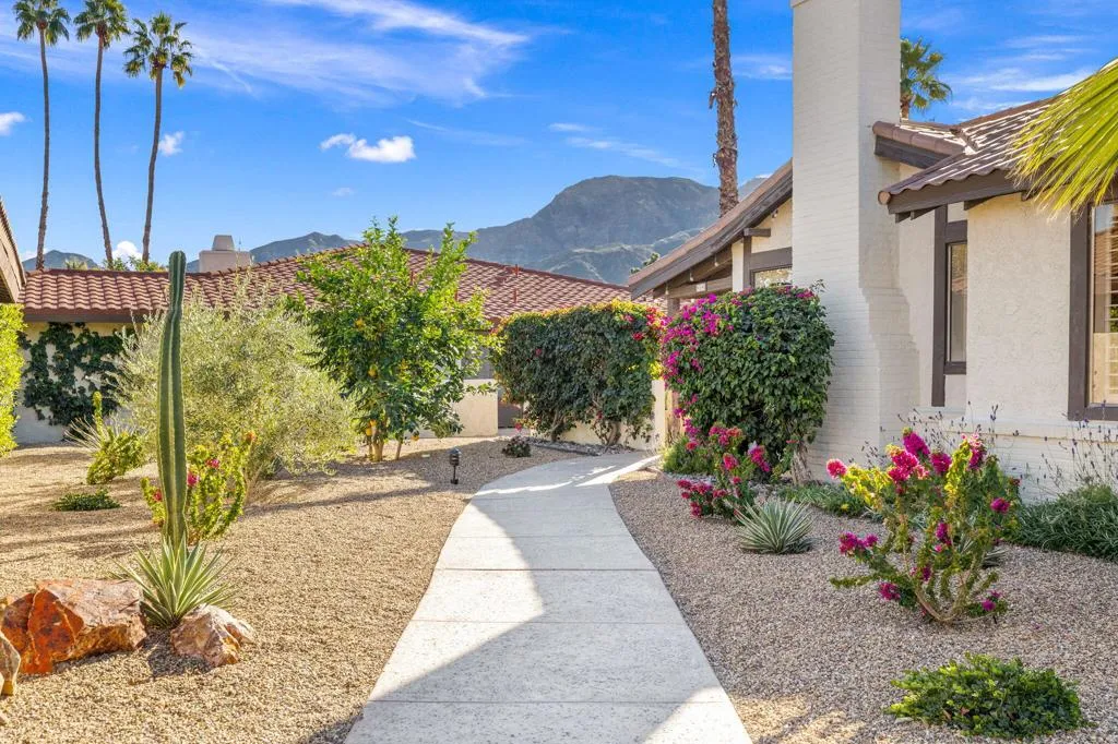 70070 Frank Sinatra Drive 14, Rancho Mirage, California 92270 home-pic-3