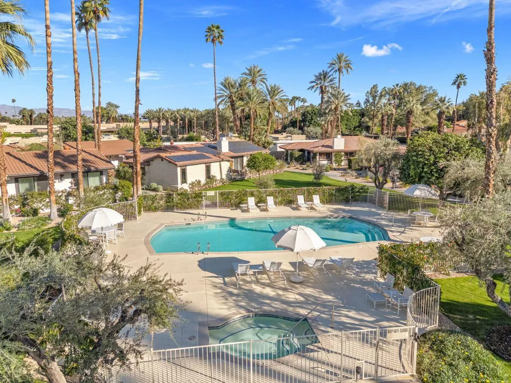 70070 Frank Sinatra Drive 14, Rancho Mirage, California 92270 home-pic-43