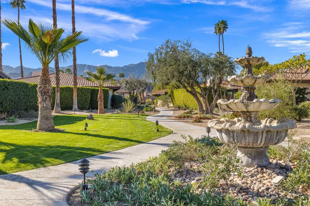 70070 Frank Sinatra Drive 14, Rancho Mirage, California 92270 home-pic-54