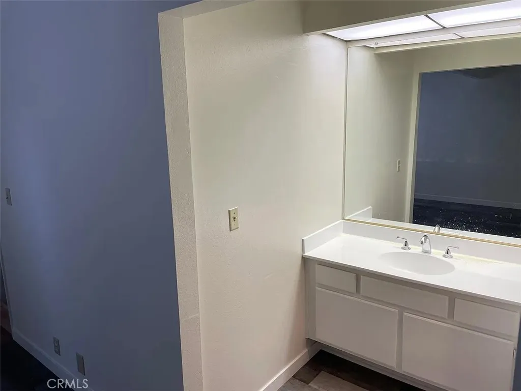 16255 Devonshire Street 57, Granada Hills, California 91344 home-pic-14