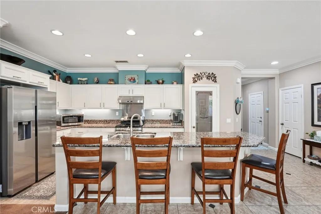 34189 Hillside, Lake Elsinore, California 92532 home-pic-9