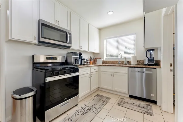 Kitchen - new appliances