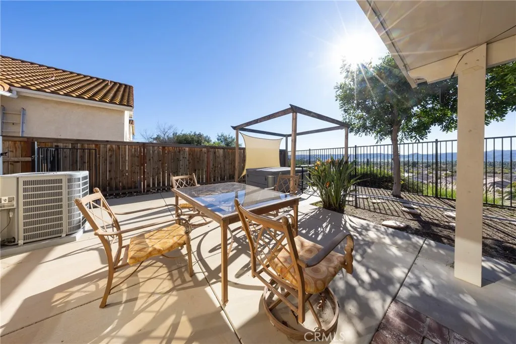 39749 Almansa Court, Murrieta, California 92562 home-pic-41