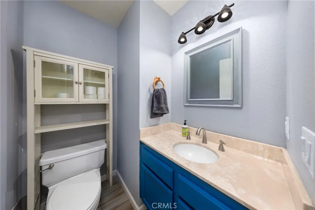 39749 Almansa Court, Murrieta, California 92562 home-pic-21